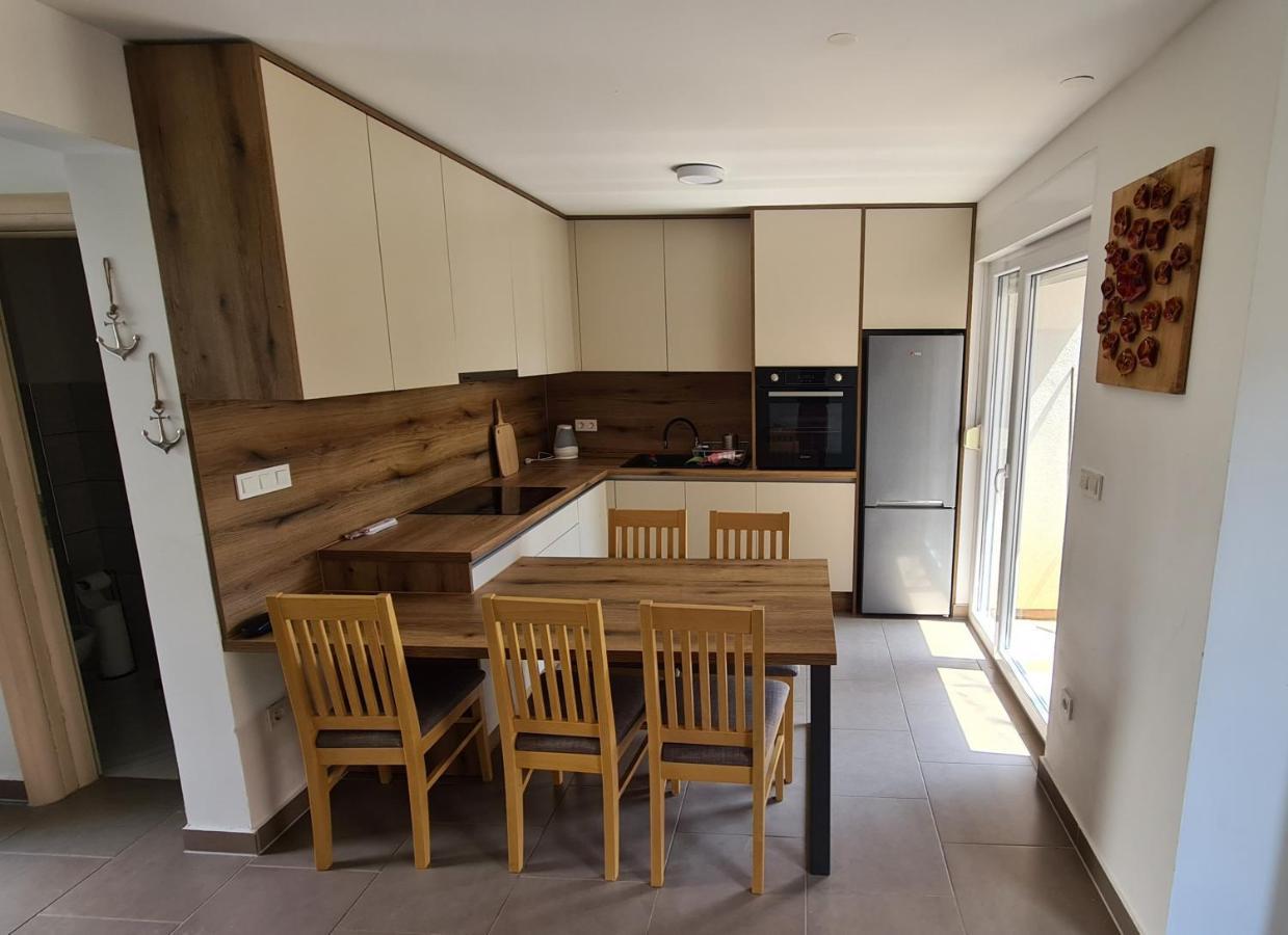 Apartment Paklina Starigrad Paklenica Exterior foto